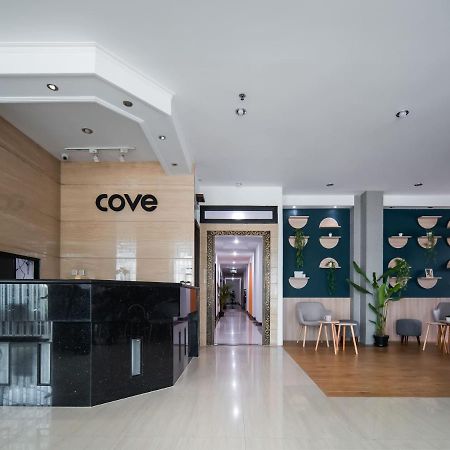 Aparthotel Cove Taman Jakarta Exterior foto