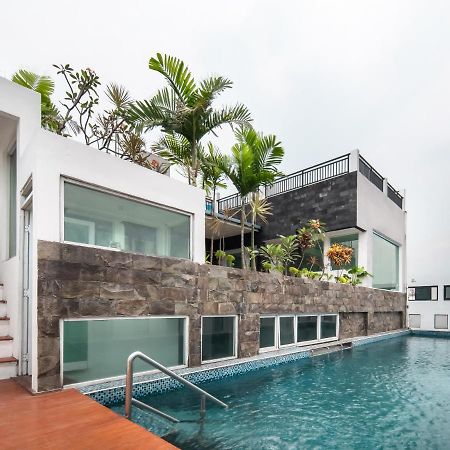 Aparthotel Cove Taman Jakarta Exterior foto