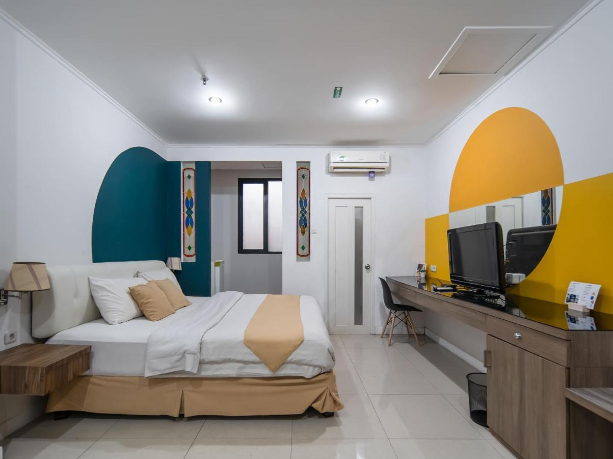Aparthotel Cove Taman Jakarta Exterior foto