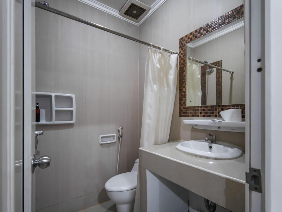 Aparthotel Cove Taman Jakarta Exterior foto